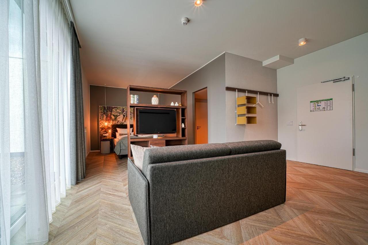 Vienna House Easy By Wyndham Augsburg Hotel Екстериор снимка