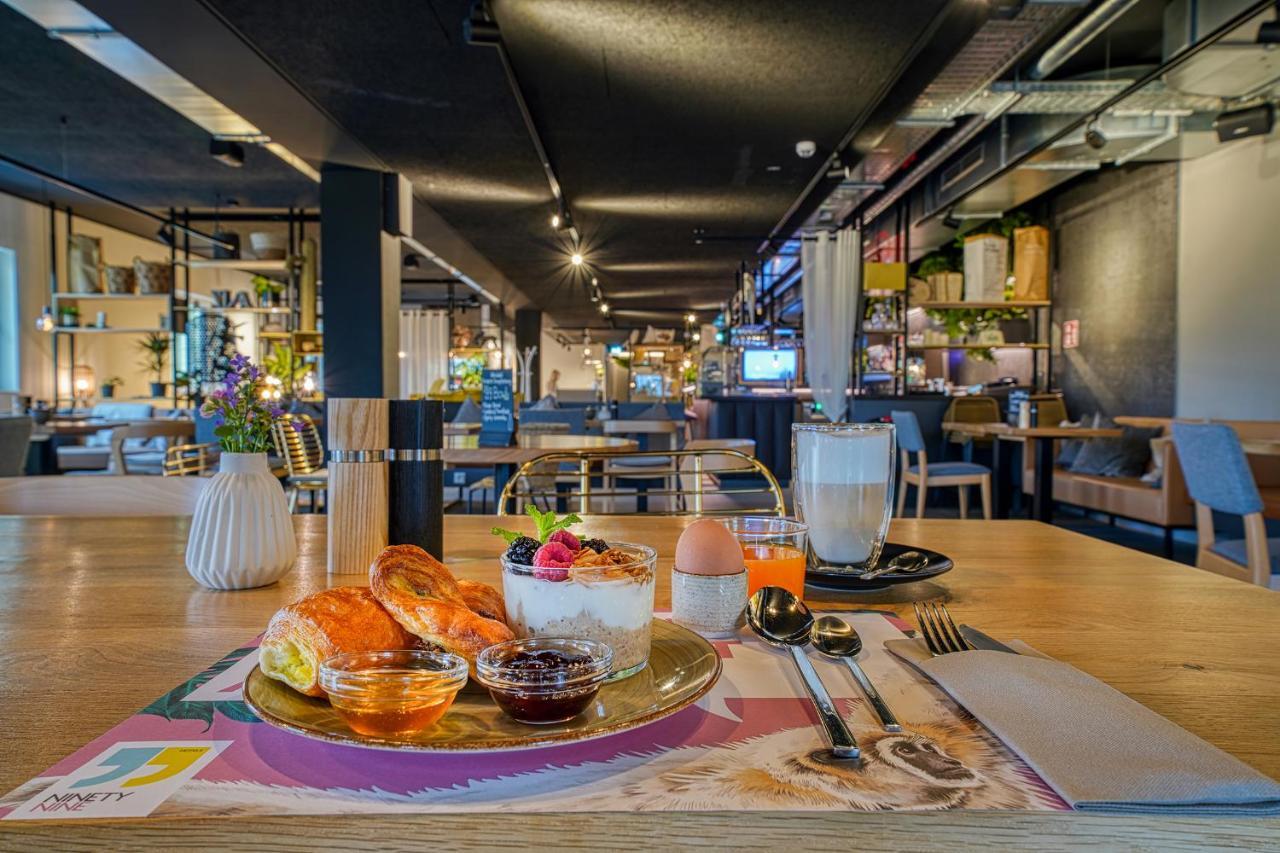Vienna House Easy By Wyndham Augsburg Hotel Екстериор снимка