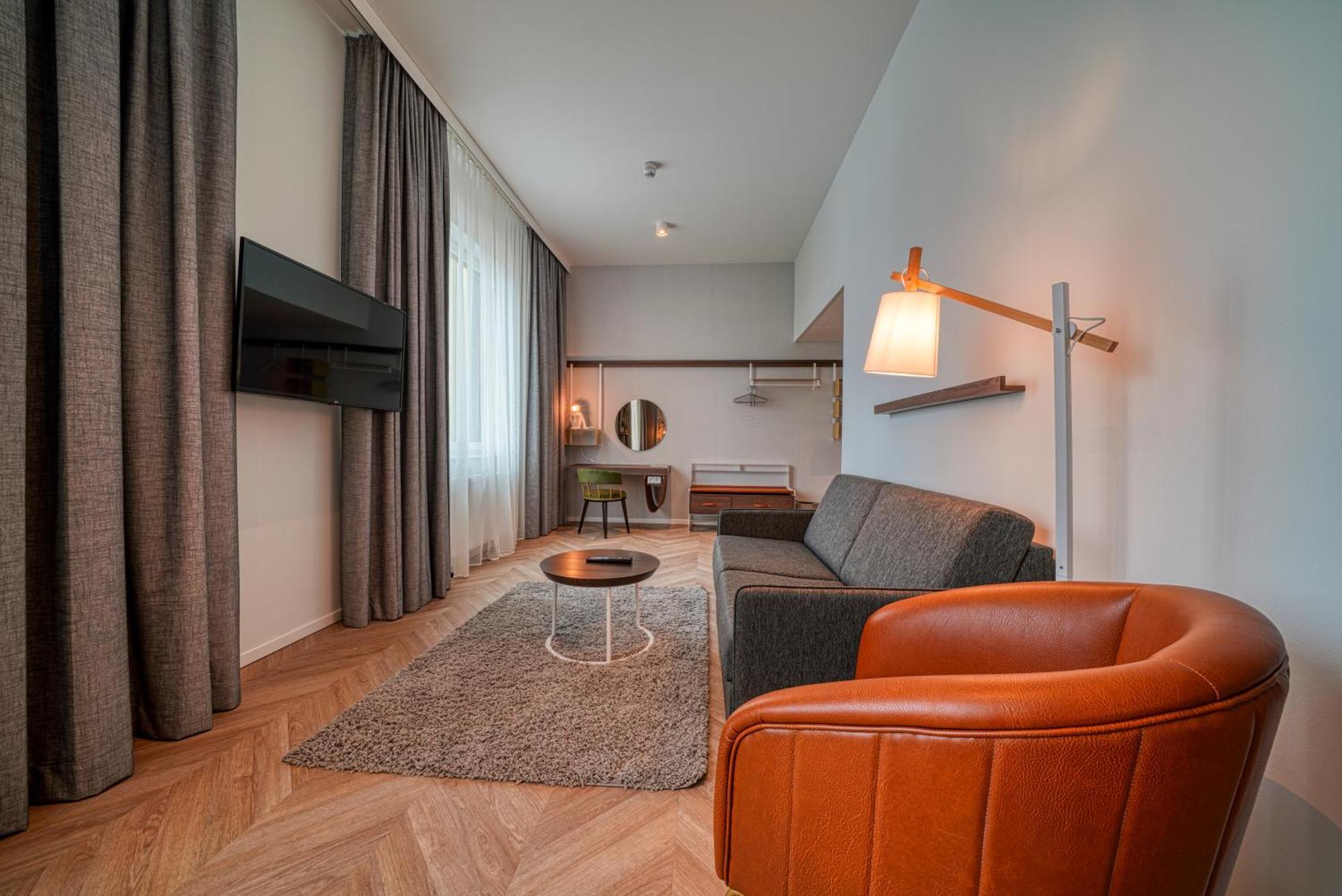 Vienna House Easy By Wyndham Augsburg Hotel Екстериор снимка
