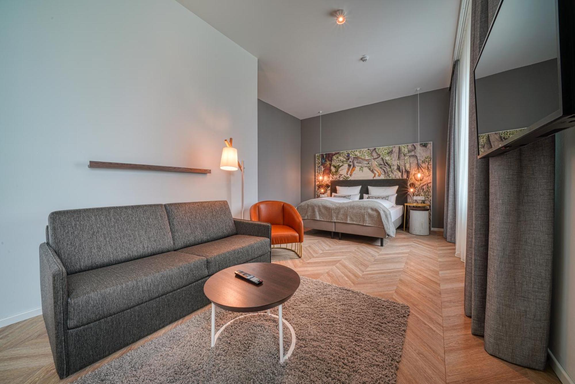 Vienna House Easy By Wyndham Augsburg Hotel Екстериор снимка
