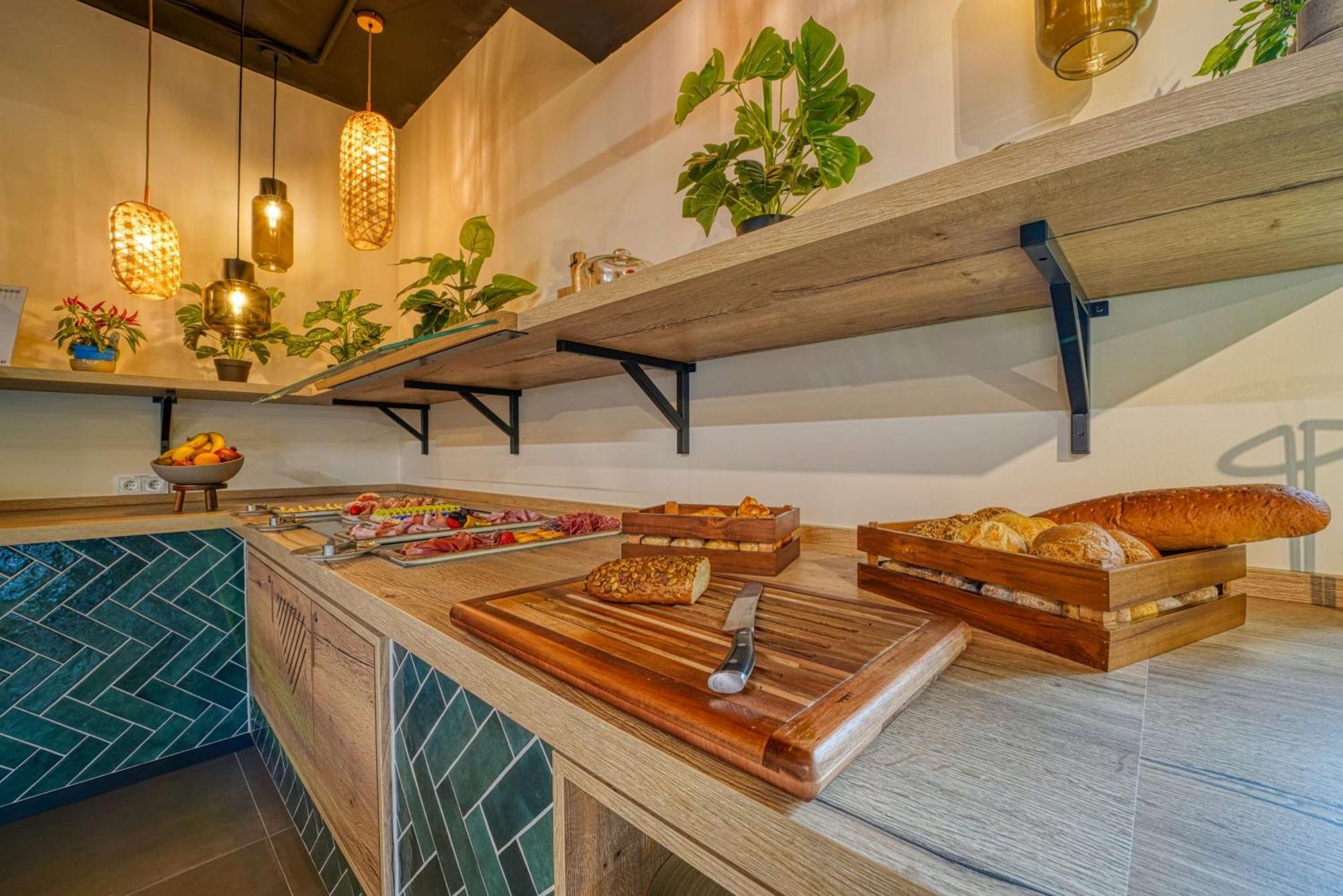 Vienna House Easy By Wyndham Augsburg Hotel Екстериор снимка